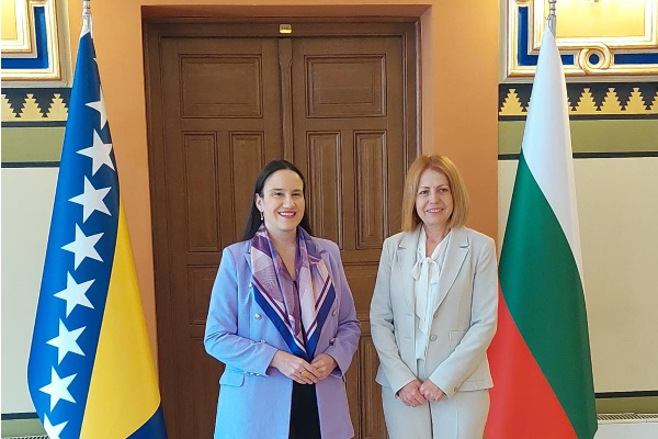 Кметът Фандъкова проведе среща с кмета на Сараево Бениамина Карич